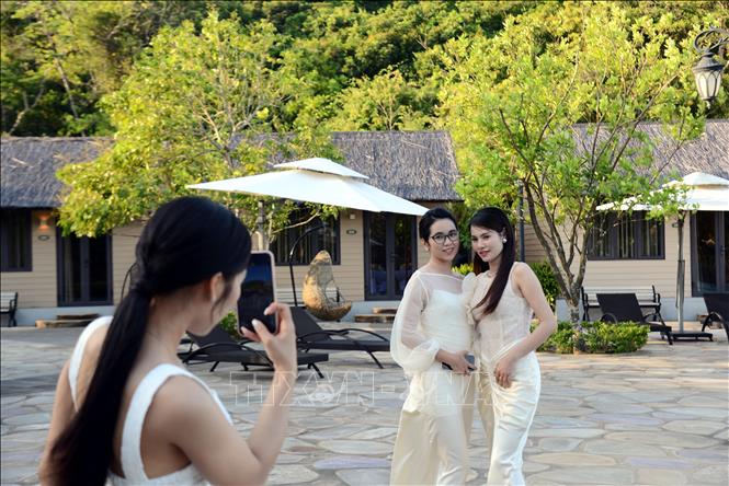 Chú thích ảnh Chú thích ảnh