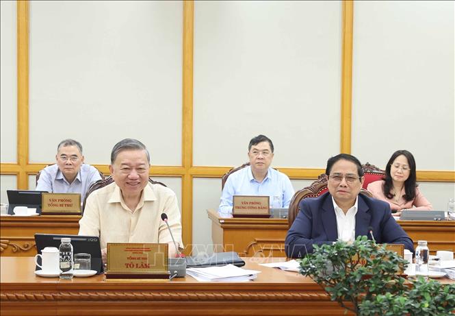 Thay đổi tư duy, nâng cao trình độ, trách nhiệm và đạo đức công vụ Chú thích ảnh