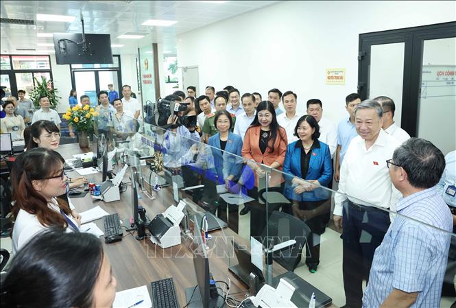 Thay đổi tư duy, nâng cao trình độ, trách nhiệm và đạo đức công vụ Chú thích ảnh