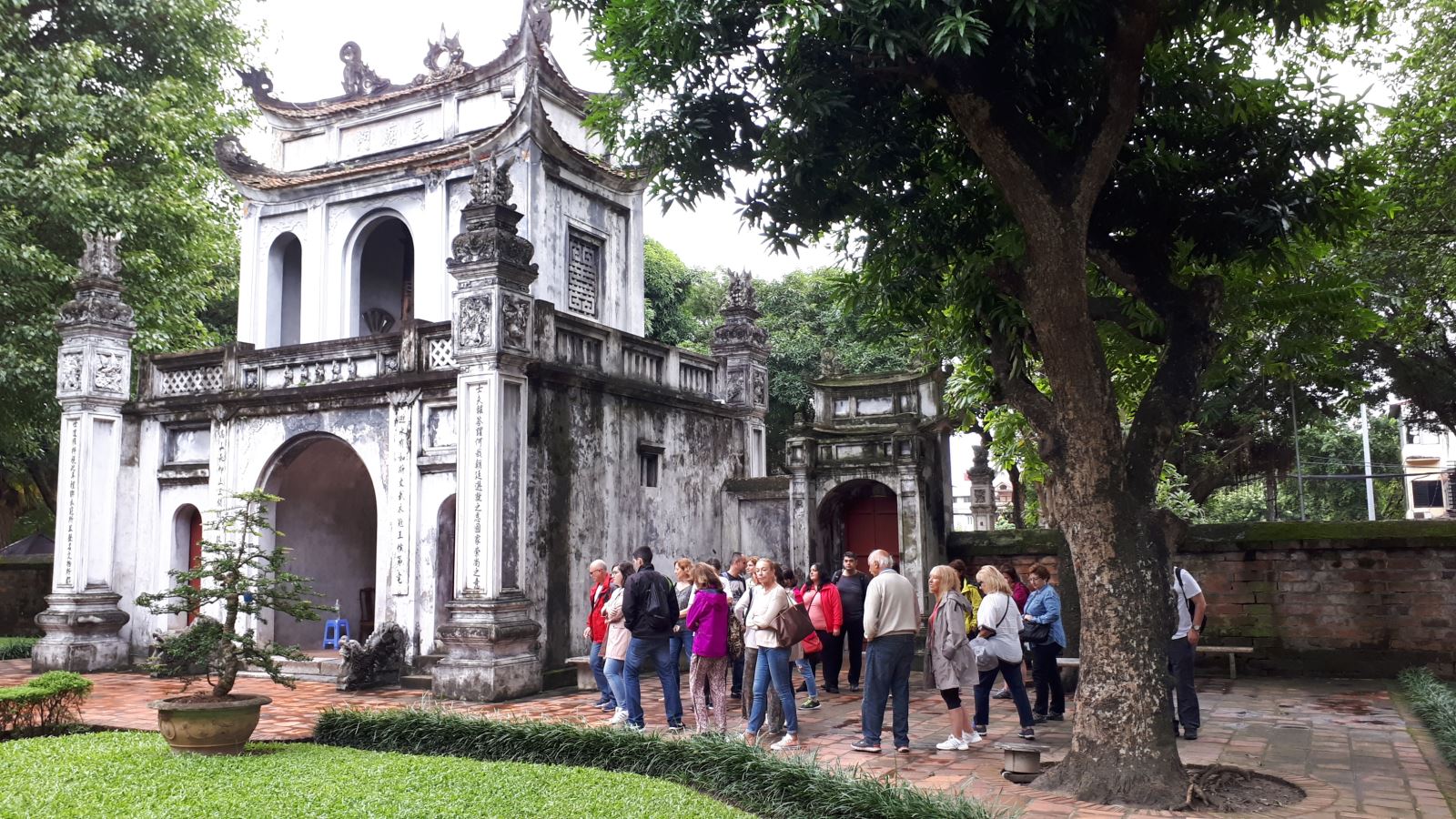 Quảng bá du lịch Hà Nội trên CNN sẽ giúp những người xem hiểu rõ hơn về vẻ đẹp nổi bật của thủ đô Việt Nam. Cùng với những hình ảnh tuyệt đẹp trong bản tin, du khách sẽ thực sự muốn tìm hiểu và khám phá những điểm đến thú vị của thành phố này.