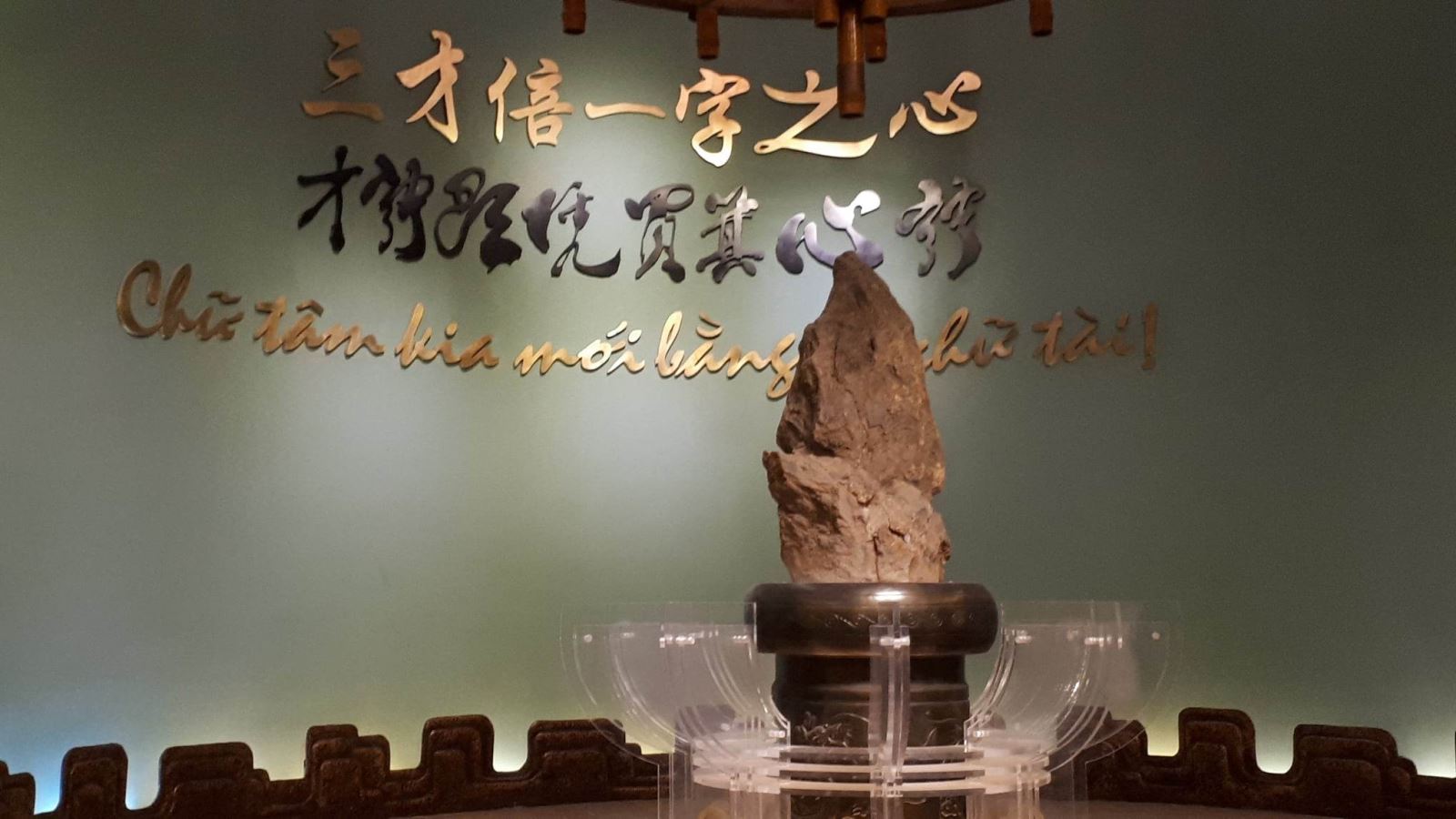 Lần đầu tiên ra mắt tour đêm du lịch văn học chữ Tâm, chữ Tài - Ảnh 8.