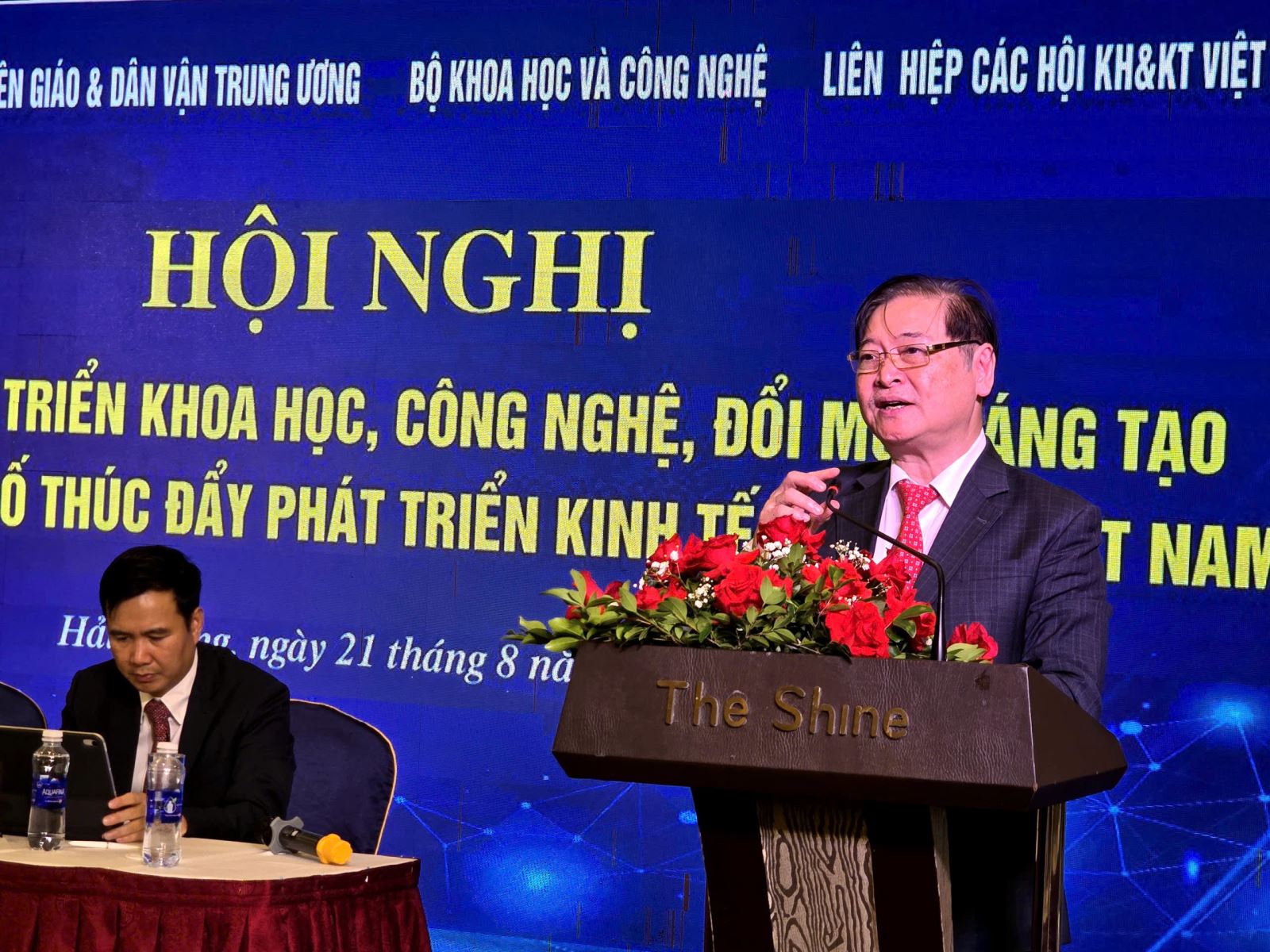 Chú thích ảnh