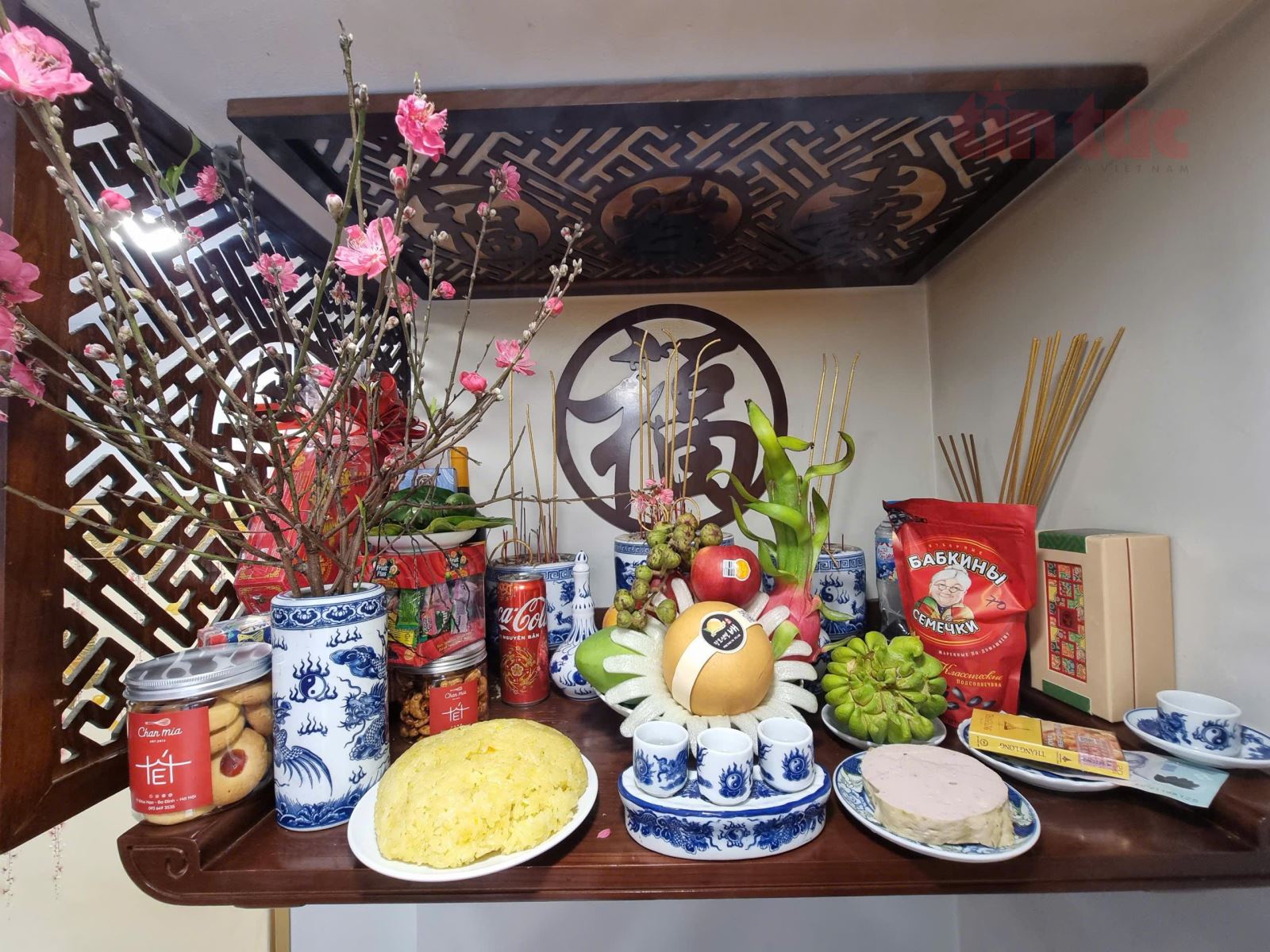 Văn khấn hóa vàng dịp Tết cổ truyền 2026 và nghi lễ, mâm cúng hóa vàng