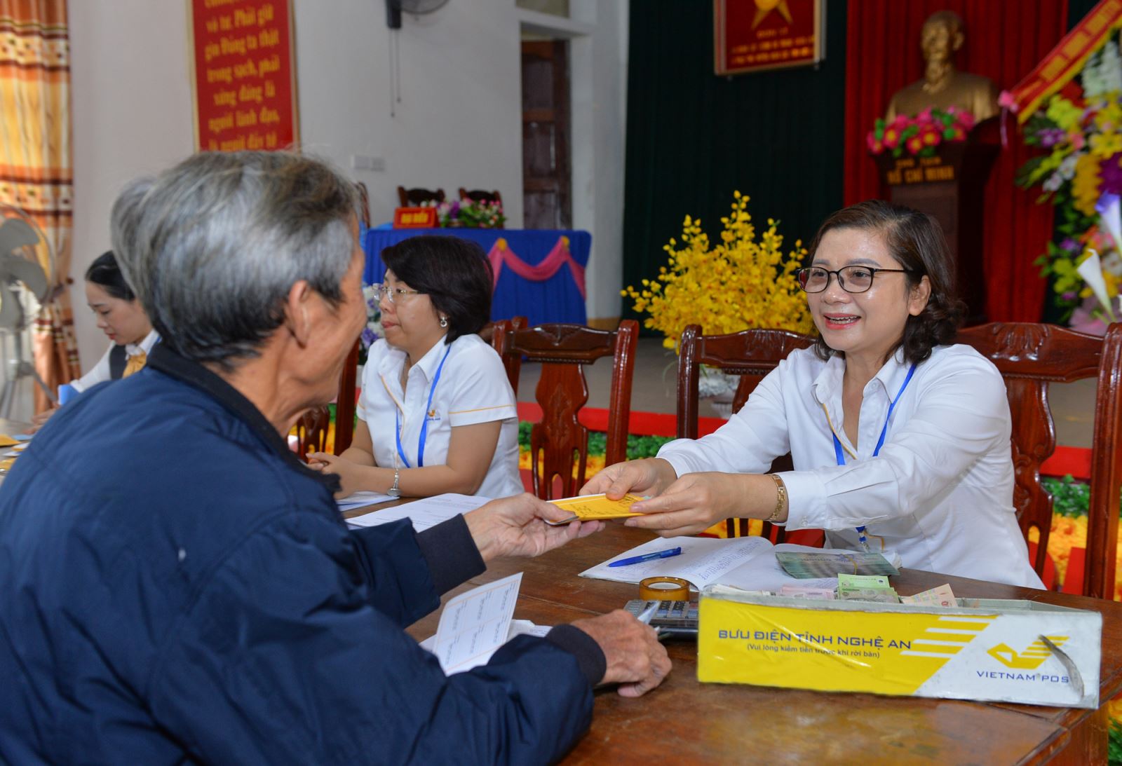 Chú thích ảnh