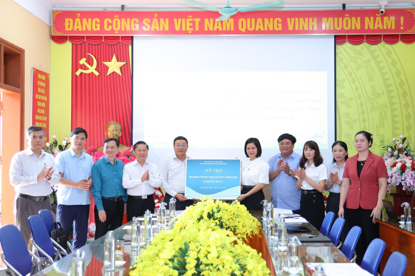 Chú thích ảnh