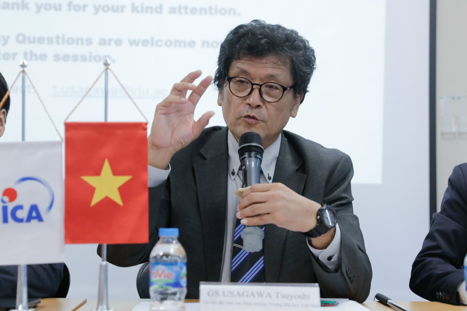Chú thích ảnh