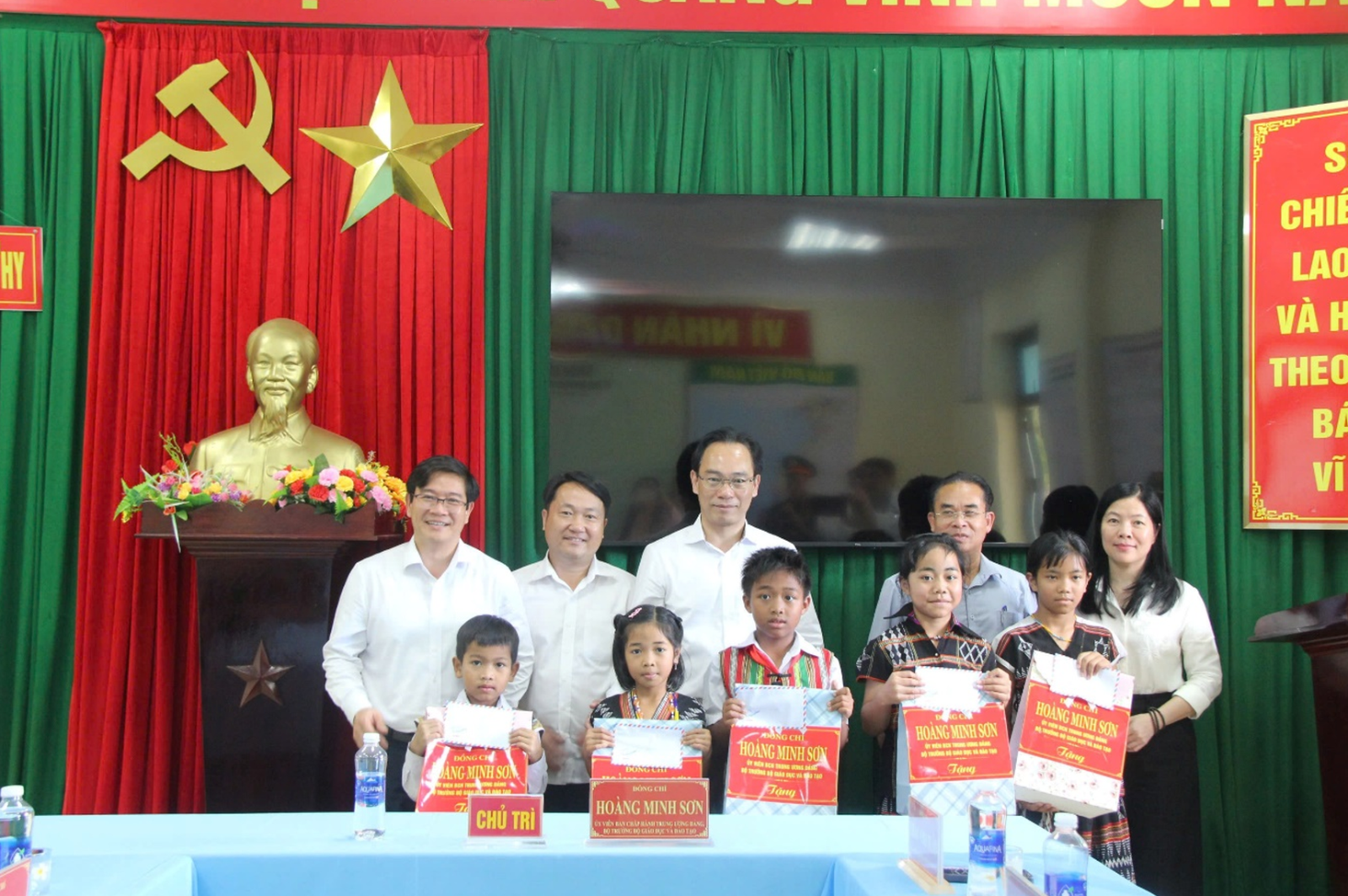 Chú thích ảnh