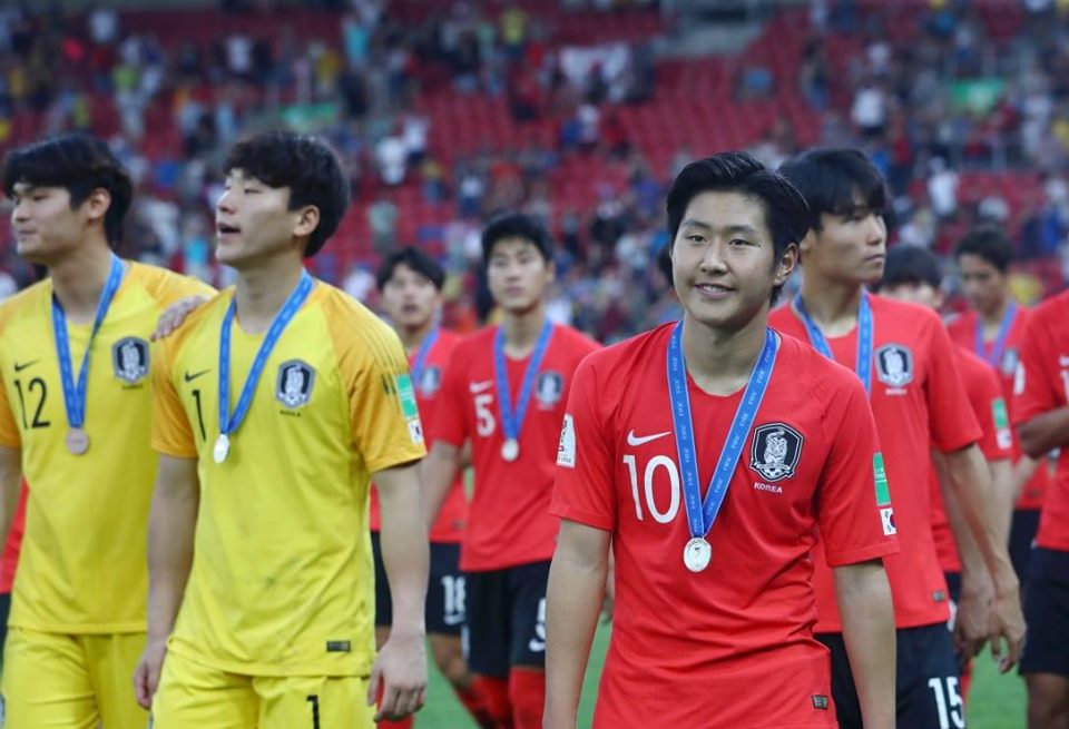 Giành ngôi á quân thế giới, U20 Hàn Quốc trở về nhà như những người hùng |  baotintuc.vn