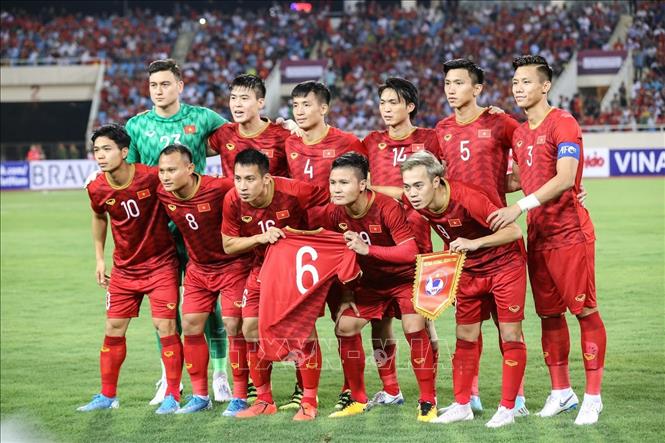 Trận đấu giữa đội tuyển Việt Nam và đội chủ nhà Indonesia sẽ diễn ra sớm và đây là một trận đấu quan trọng. Đội tuyển Việt Nam đã chuẩn bị tốt cho trận này và mong muốn mang về chiến thắng. Hãy đón xem trận đấu này và cùng đội tuyển Việt Nam chinh phục những thử thách mới!