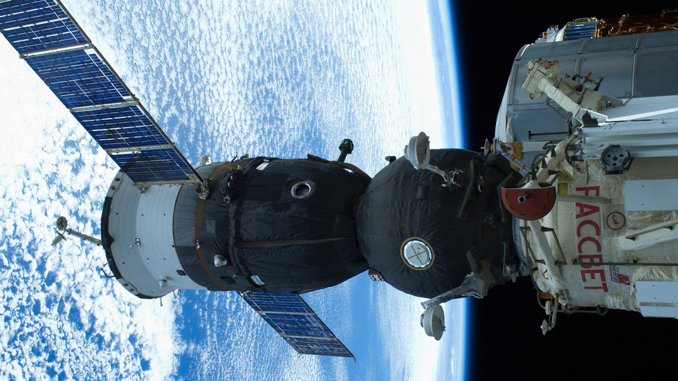 Soyuz MS-14 là một trong những phi thuyền không gian được sản xuất để đưa người lên vũ trụ. Nó đưa các nhà du hành khám phá vùng không gian và trở về trái đất an toàn. Hãy xem hình ảnh của Soyuz MS-14 để tìm hiểu về những chuyến phiêu lưu đầy kích thích.