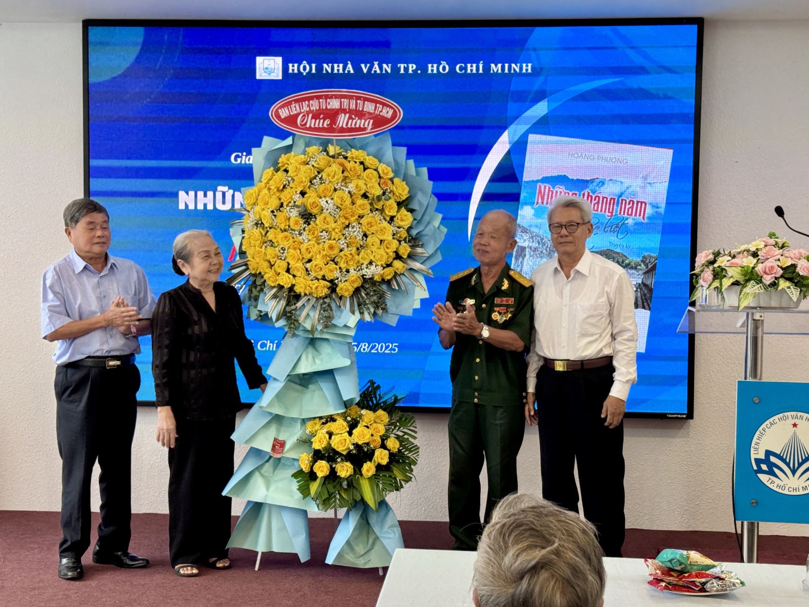 Chú thích ảnh