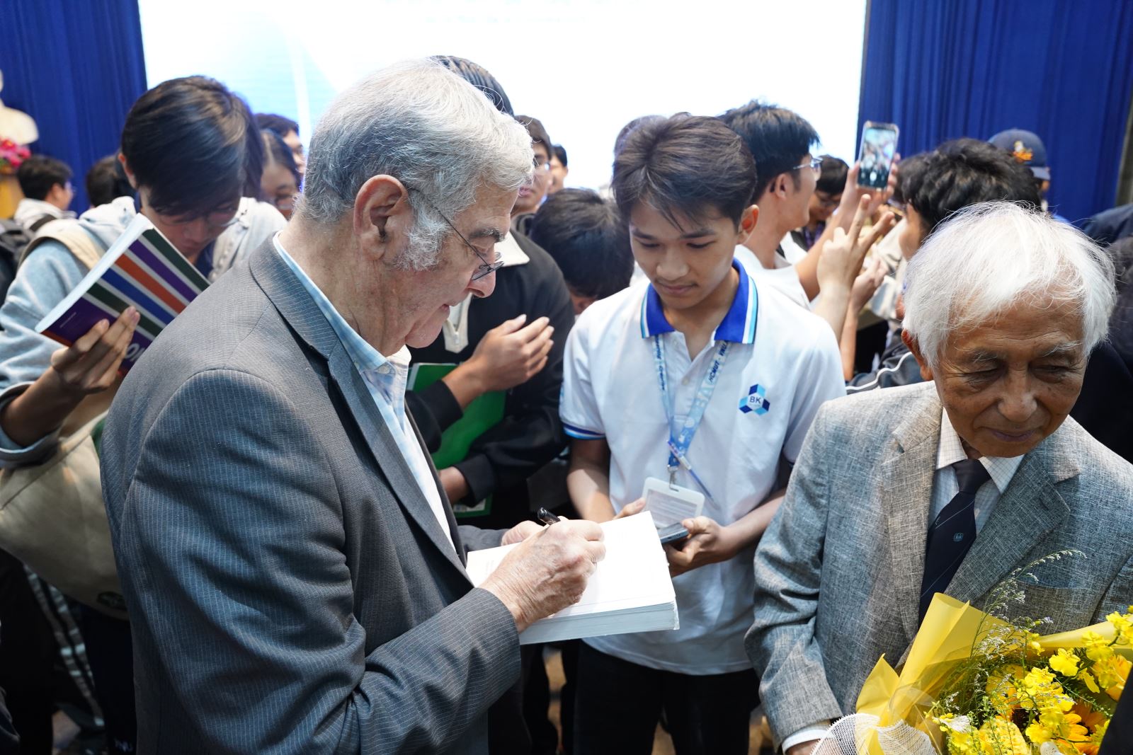 Chú thích ảnh