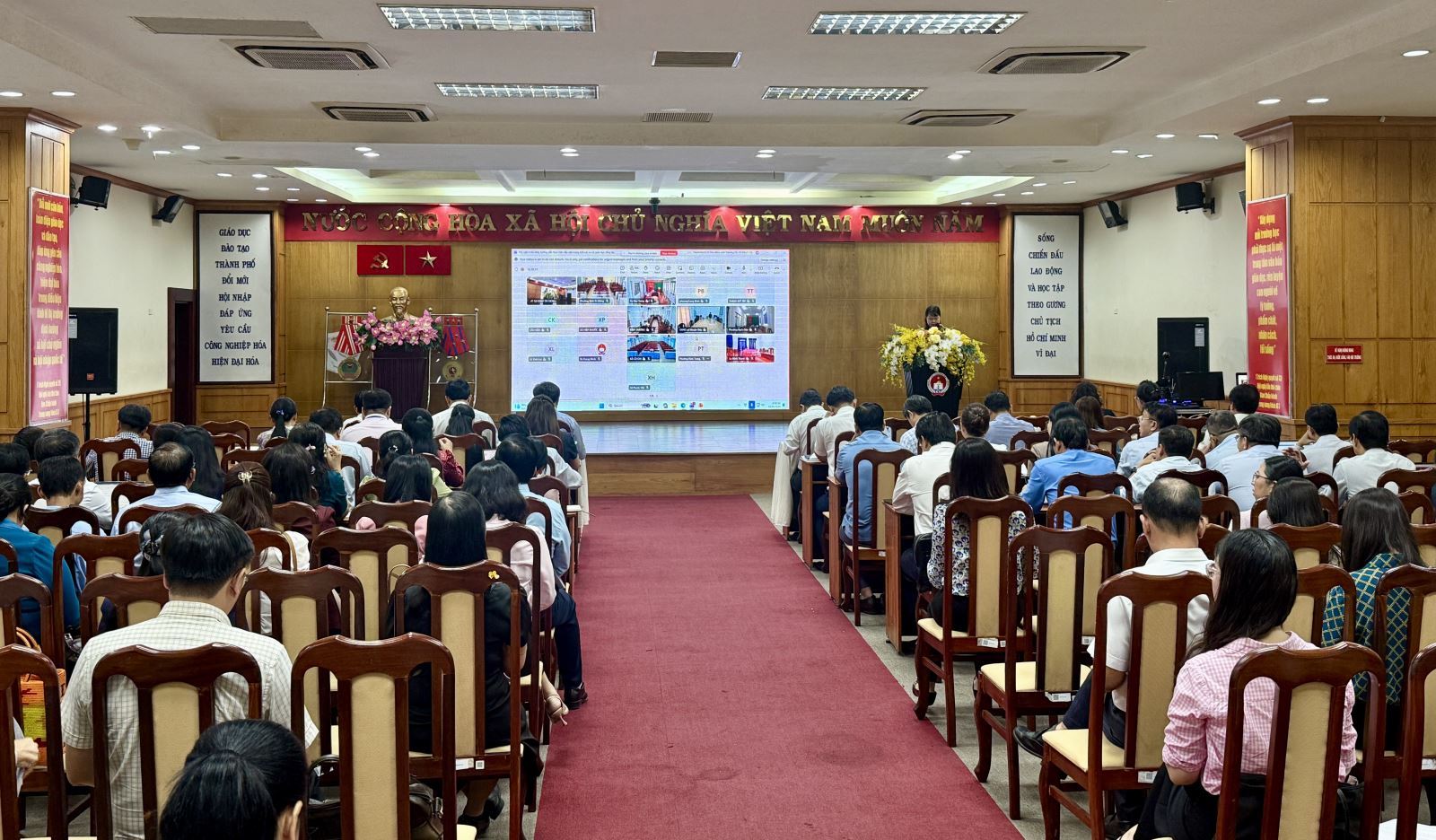 Chú thích ảnh