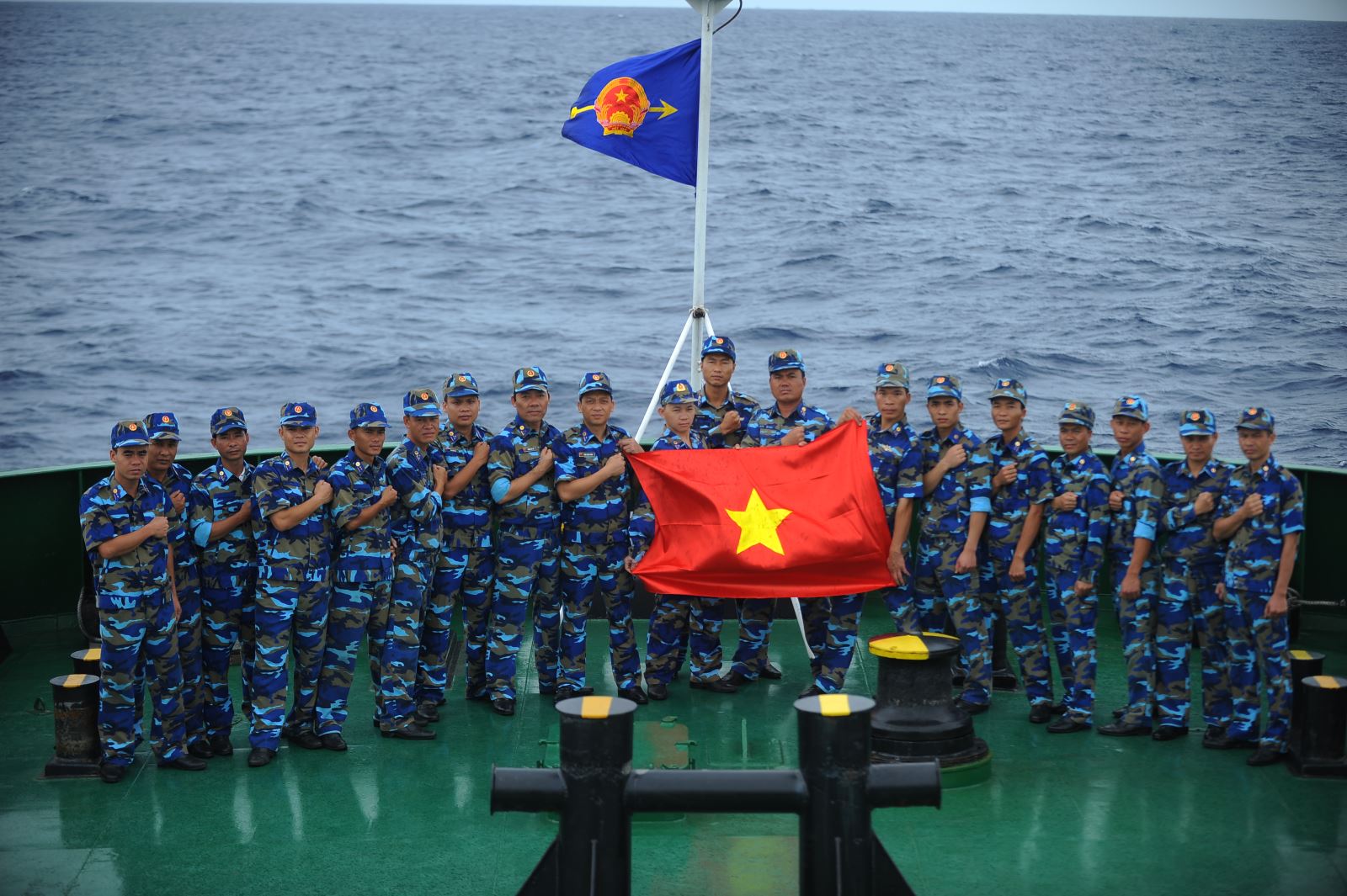 Cảnh sát biển Việt Nam - vững vàng nơi đầu sóng 