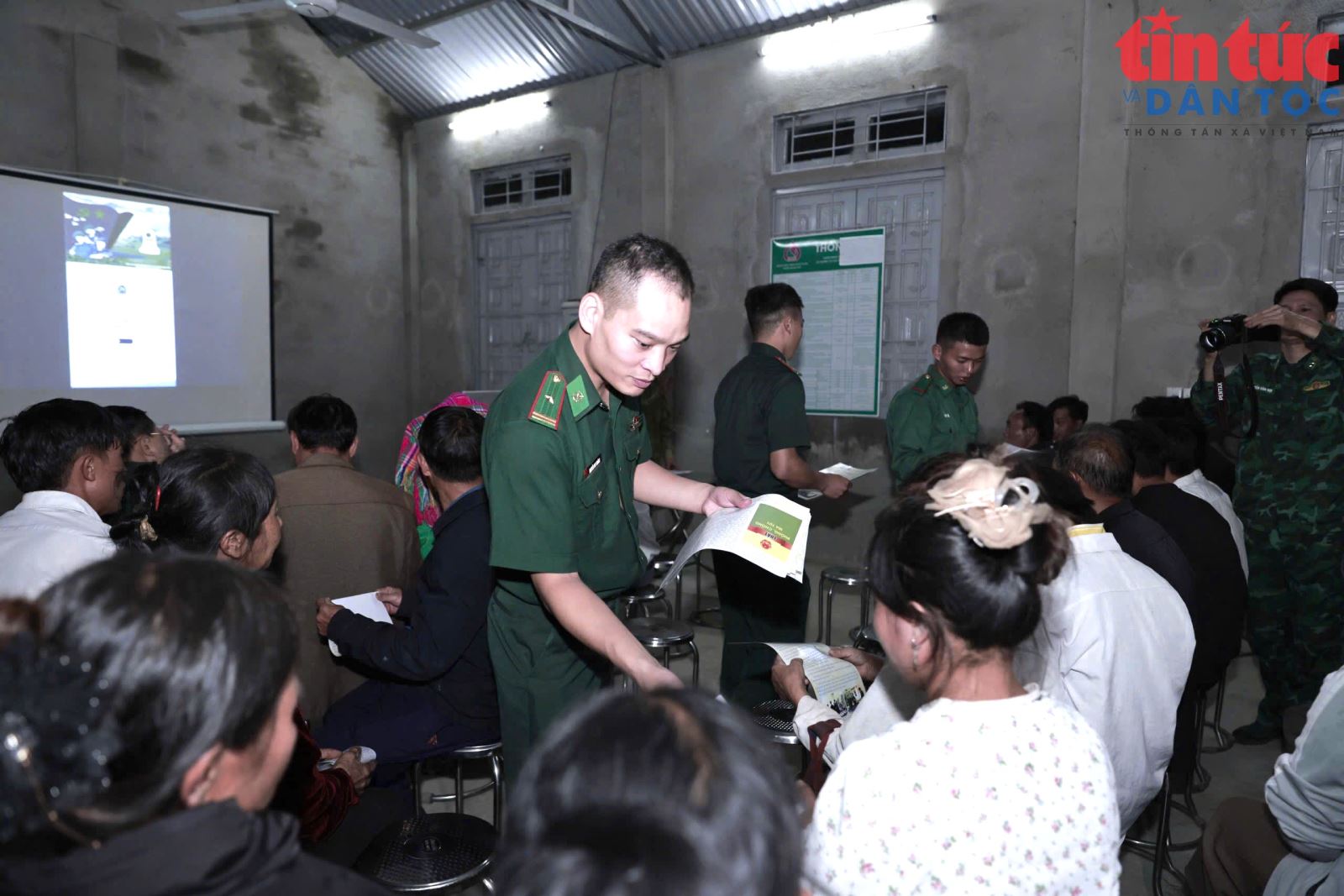 Chú thích ảnh