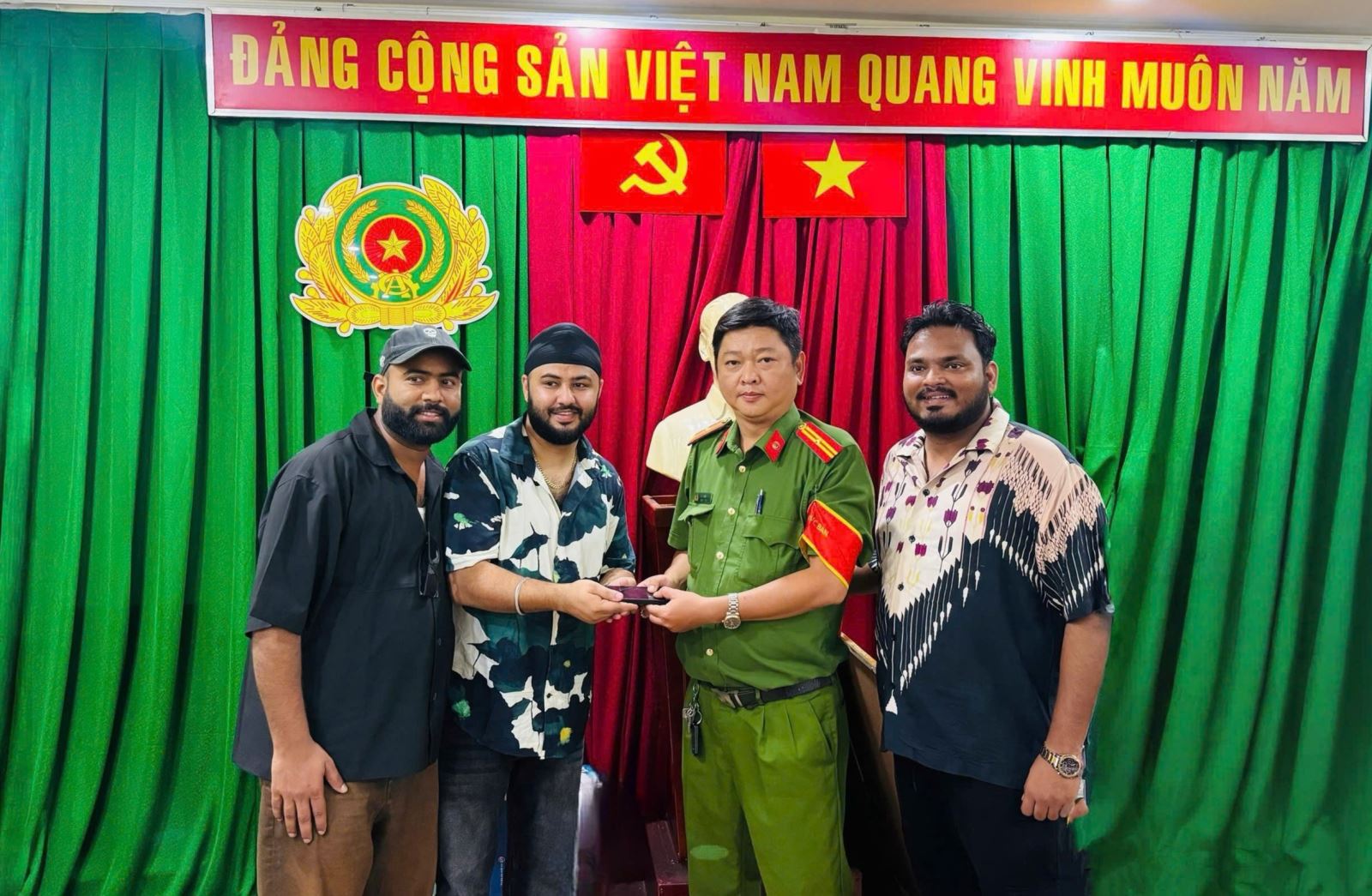 Chú thích ảnh