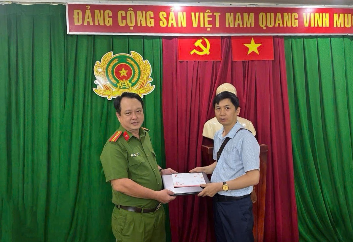 Chú thích ảnh