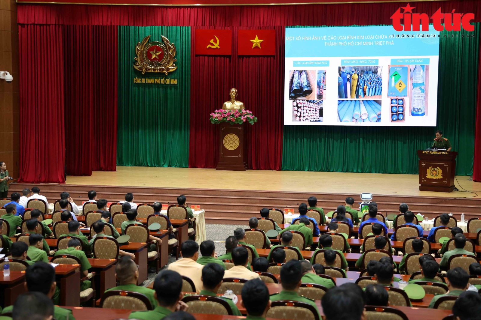 Chú thích ảnh