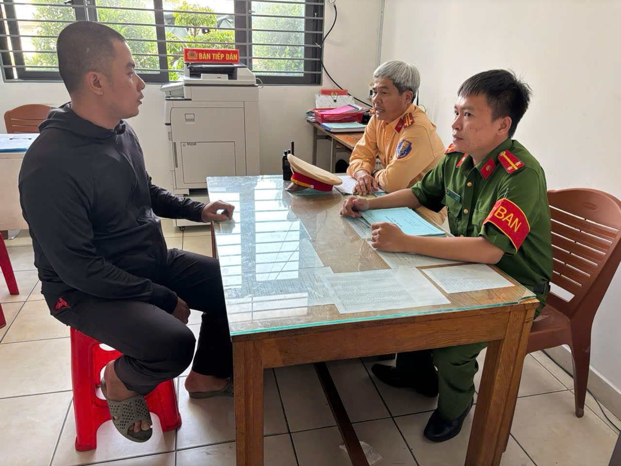 Chú thích ảnh