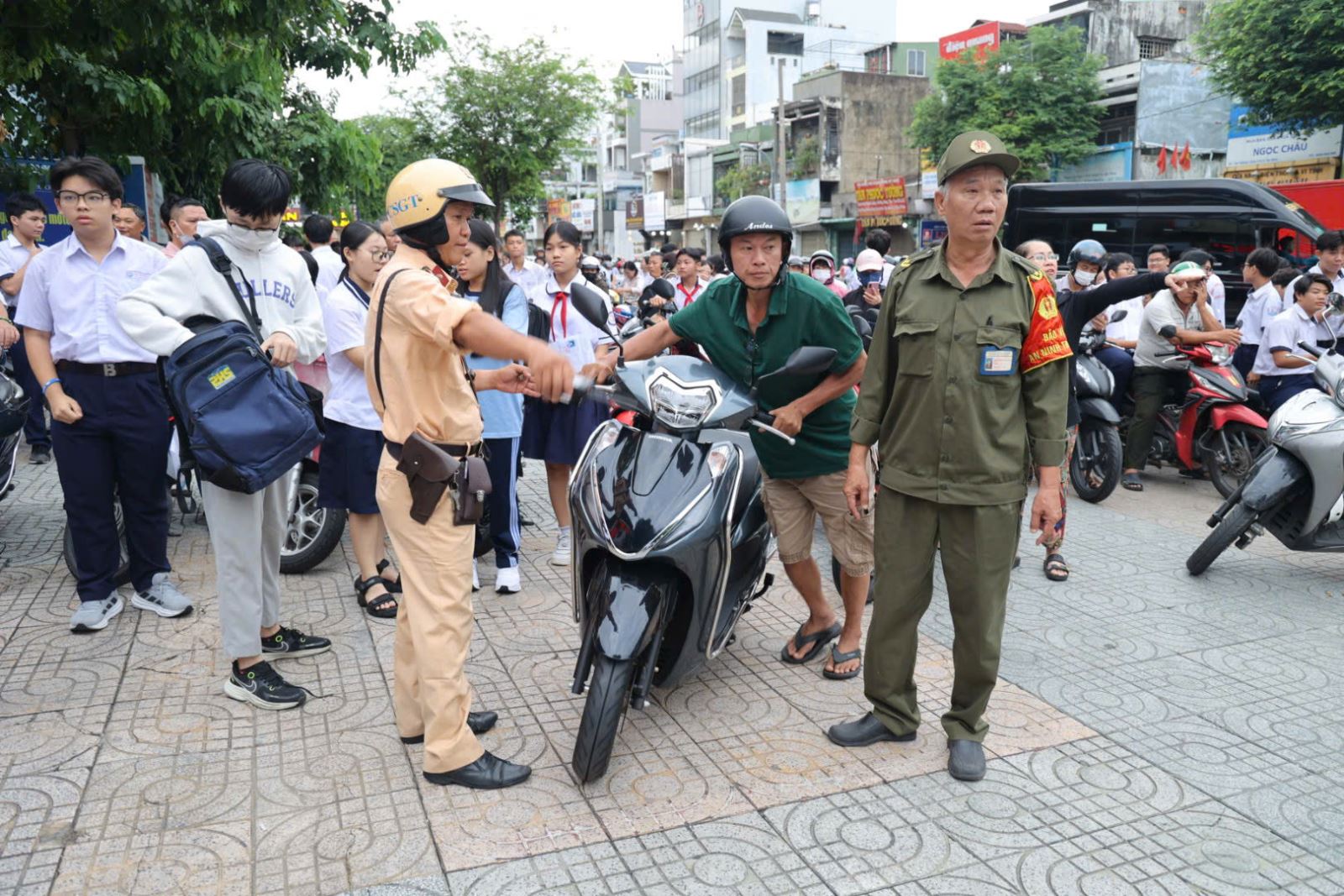 Chú thích ảnh