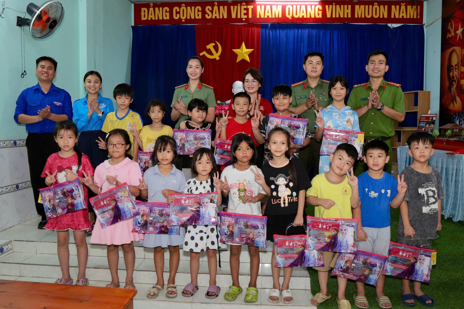 Chú thích ảnh