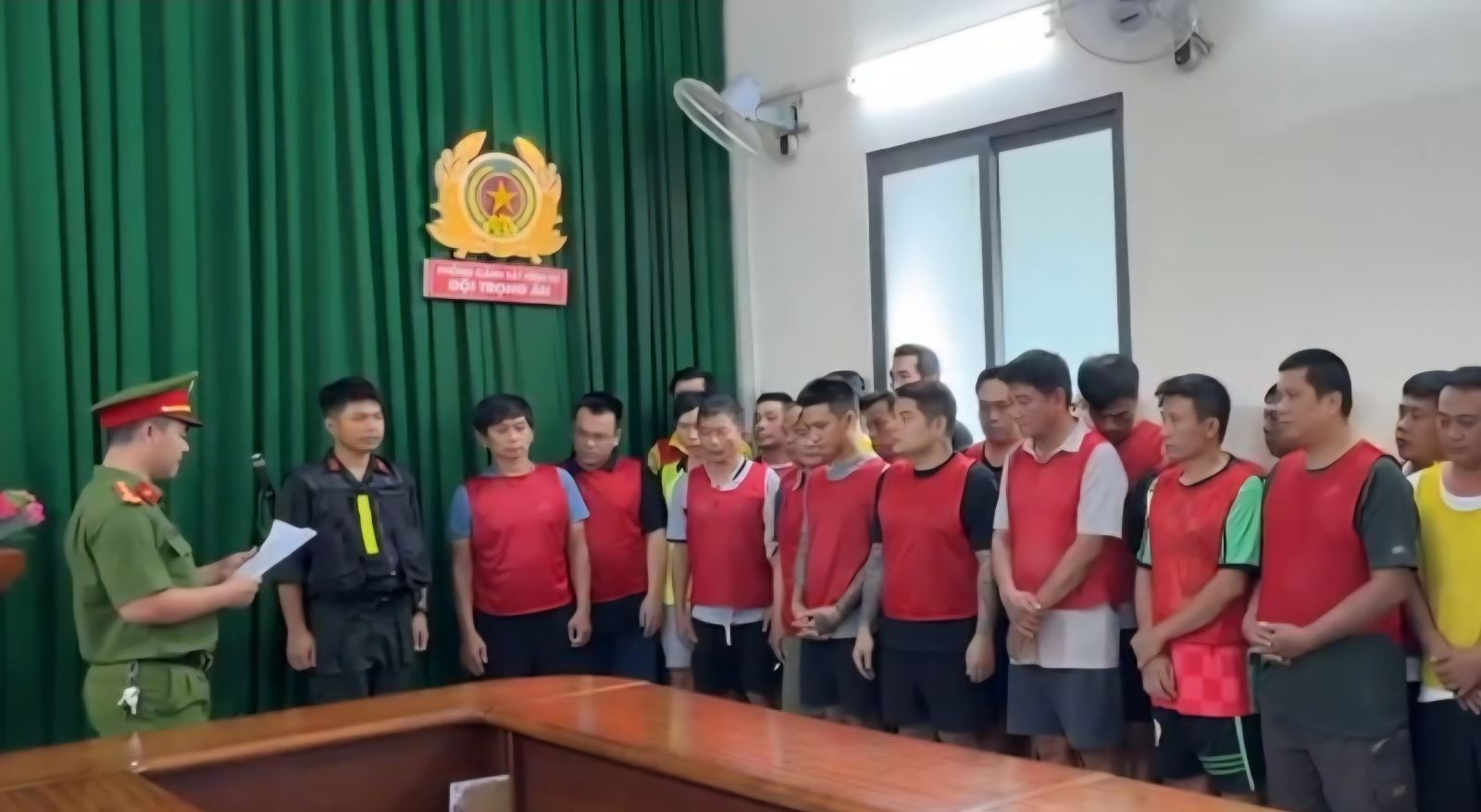 Chú thích ảnh