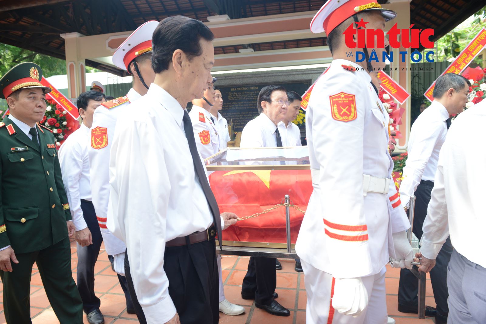 Chú thích ảnh