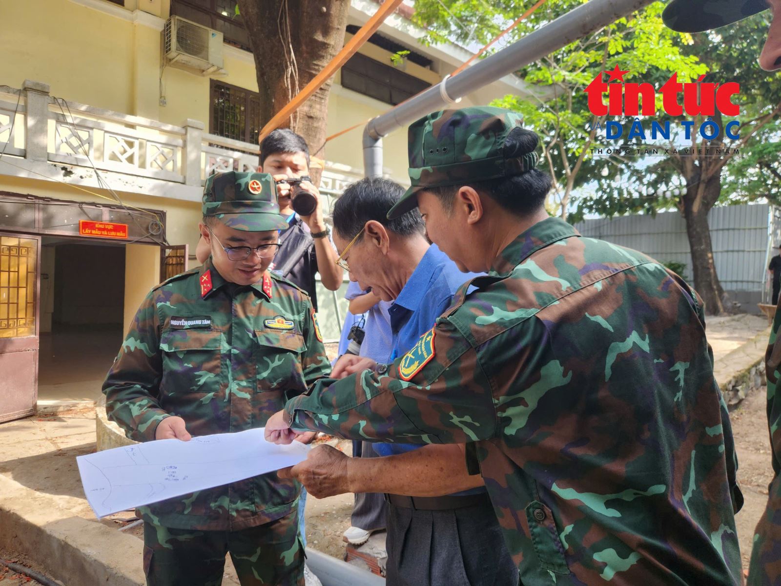 Chú thích ảnh