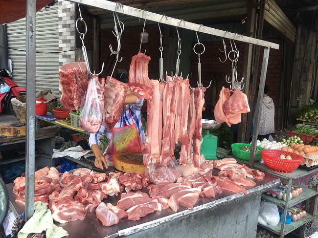 Sức mua thịt lợn giảm mạnh trước tin dịch tả lợn tiến sát TP Hồ Chí Minh