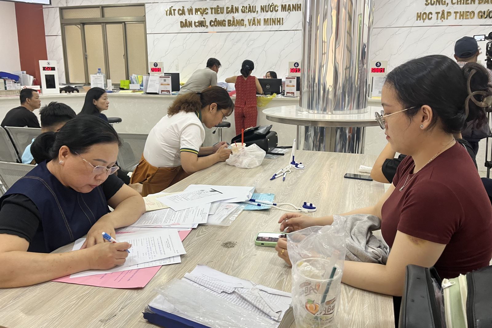 Chú thích ảnh