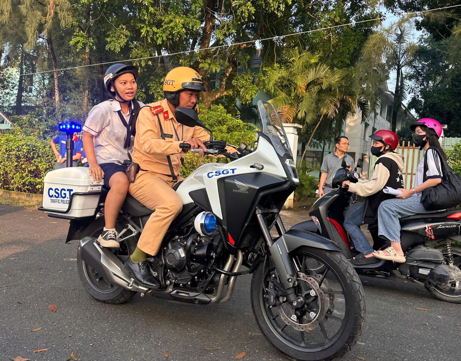 Chú thích ảnh