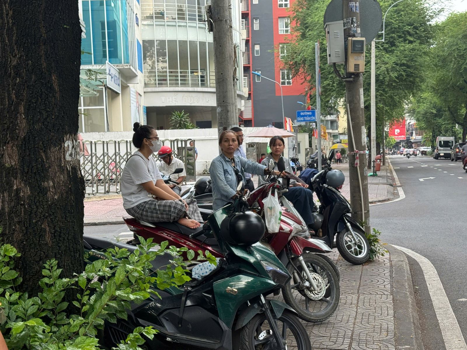 Chú thích ảnh