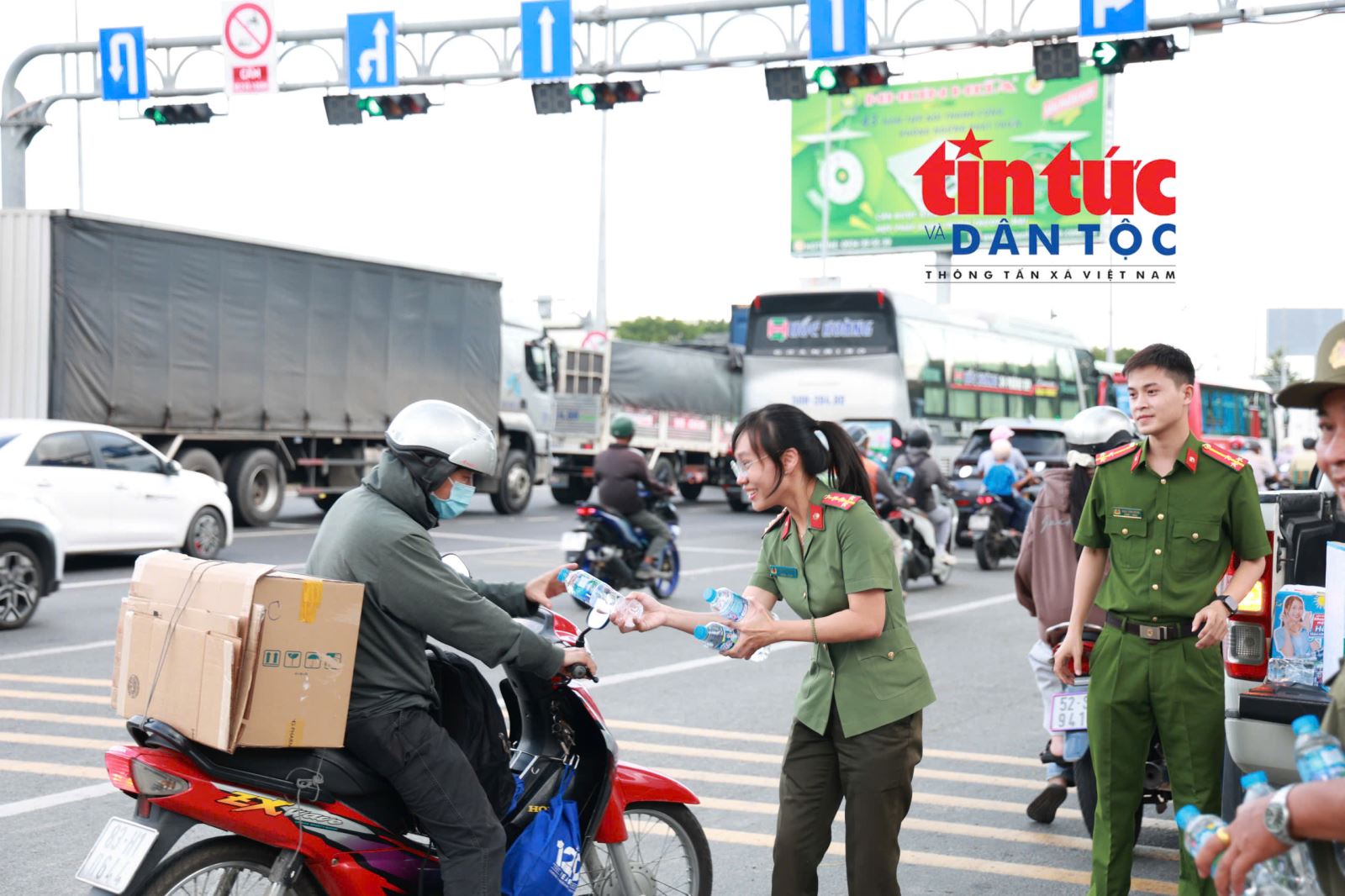 Chú thích ảnh