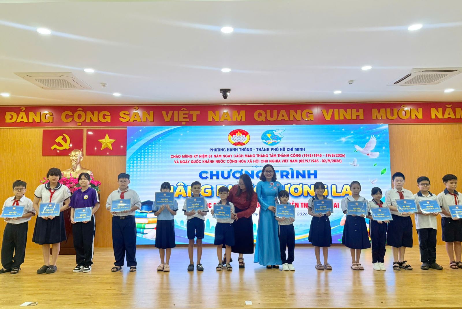 Chú thích ảnh