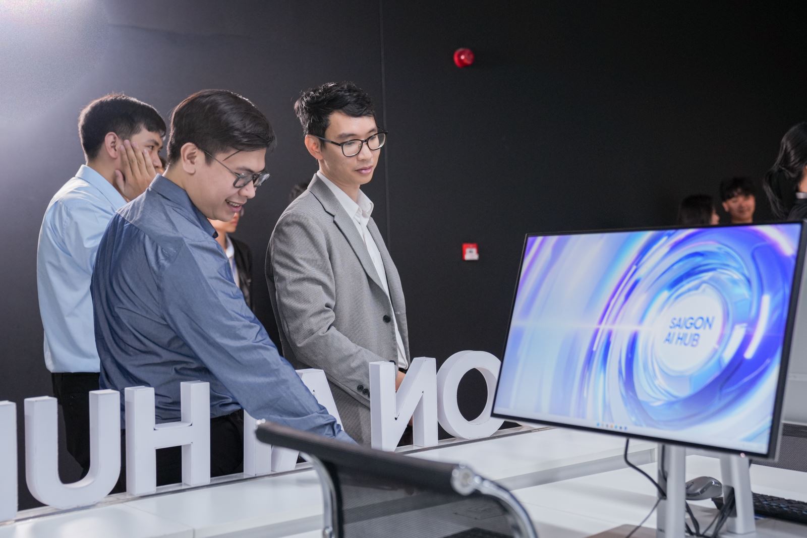 Ra mắt không gian nghiên cứu AI mở đầu tiên tại TP Hồ Chí Minh