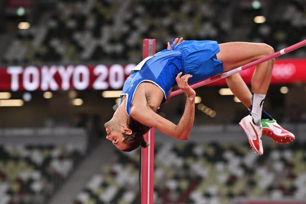 Italy bất ngờ giành hai HCV nhảy cao và chạy 100 mét của nam ( https://baotintuc.vn › Thể thao ) 