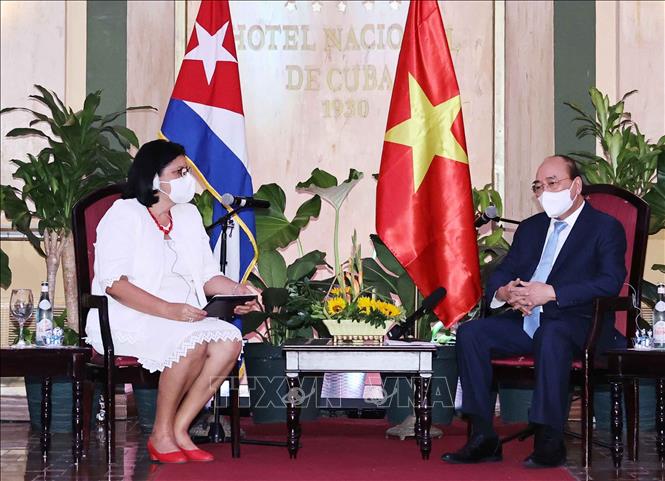 Cuba-Việt: Với mối quan hệ lâu đời và bền vững giữa Việt Nam và Cuba, các hoạt động ngoại giao và kinh tế giữa hai nước đang được tăng cường và phát triển mạnh mẽ hơn bao giờ hết. Cùng vào xem hình ảnh để tìm hiểu thêm về mối quan hệ giữa hai nước đã không ngừng phát triển này.