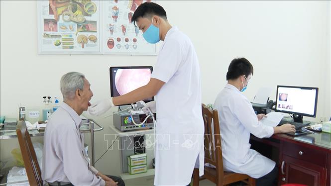 Bác Sỹ Quân Y Khám, Chữa Bệnh Miễn Phí Cho Người Dân Khánh Hòa |  Baotintuc.Vn