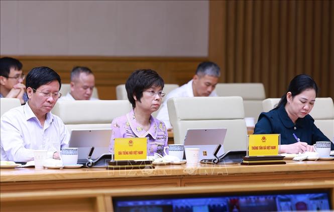 Chú thích ảnh Chú thích ảnh