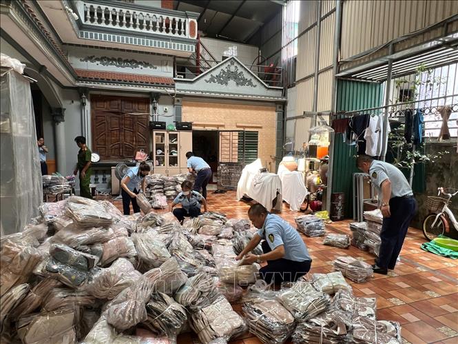 Chú thích ảnh Chú thích ảnh
