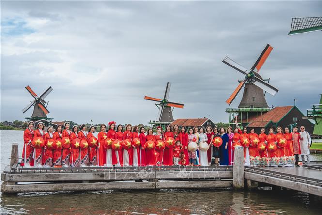 Chú thích ảnh
