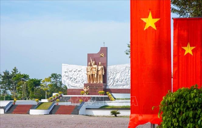 Hướng dẫn việc xác định, lựa chọn mốc lịch sử, truyền thống sau sắp xếp tổ chức bộ máy Chú thích ảnh