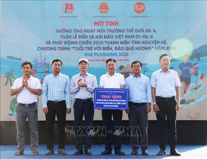 Chú thích ảnh Chú thích ảnh