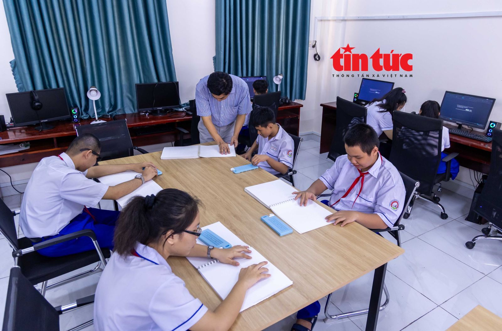 Chú thích ảnh