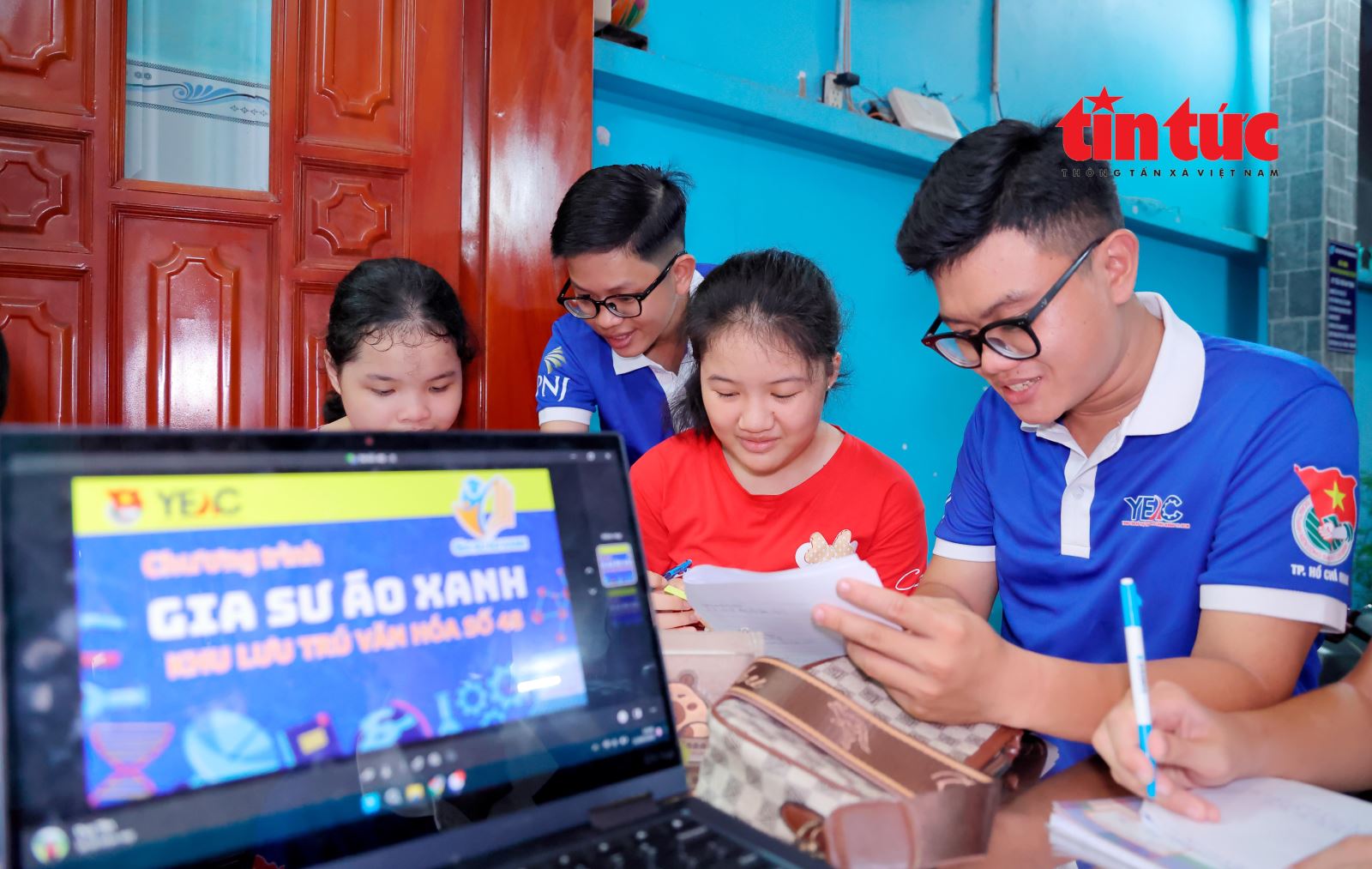 Chú thích ảnh