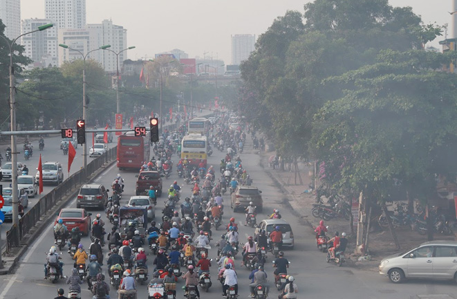 Vì sao khói và khí độc từ các phương tiện giao thông gây ô nhiễm không khí?
