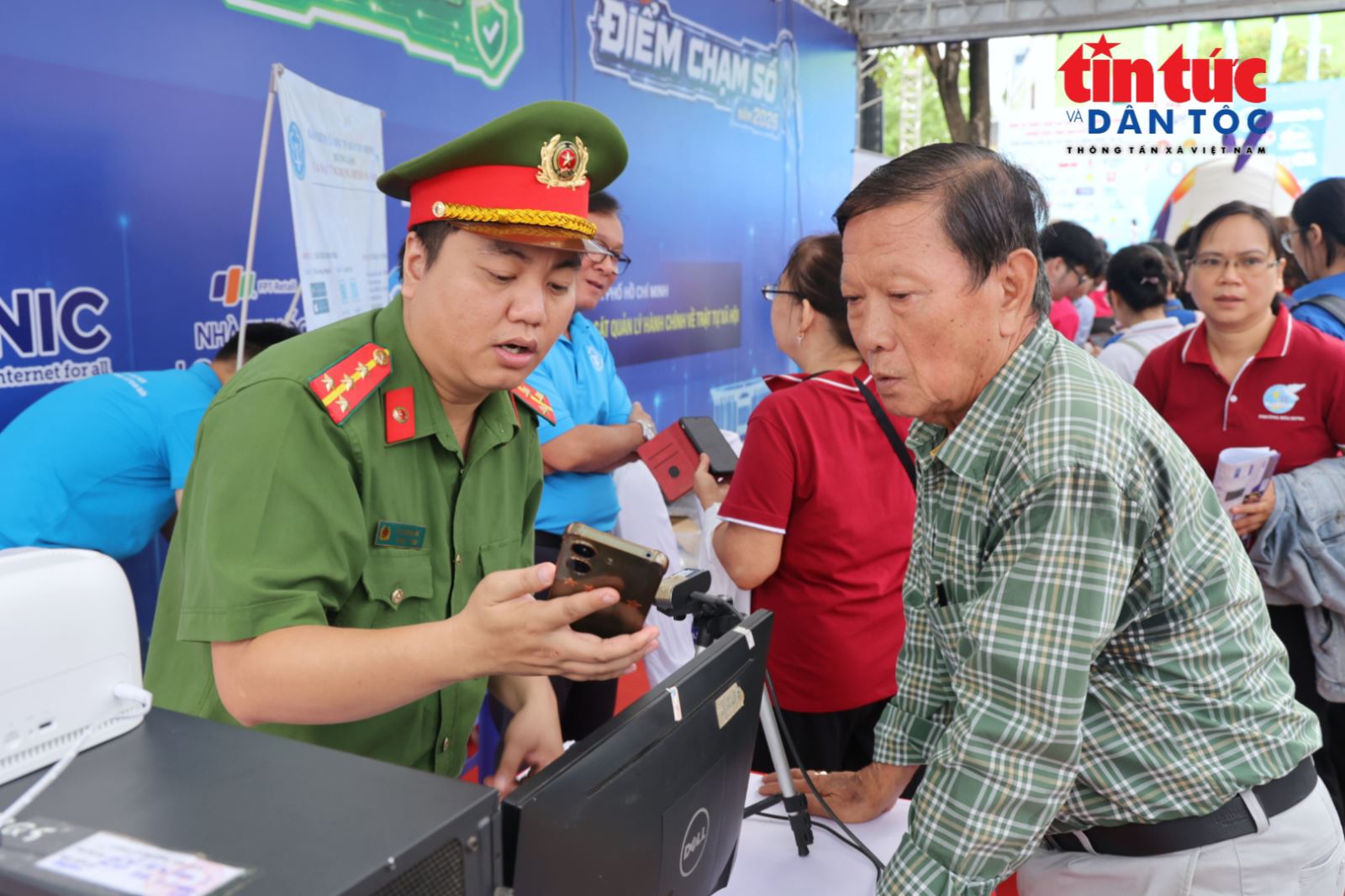 Chú thích ảnh