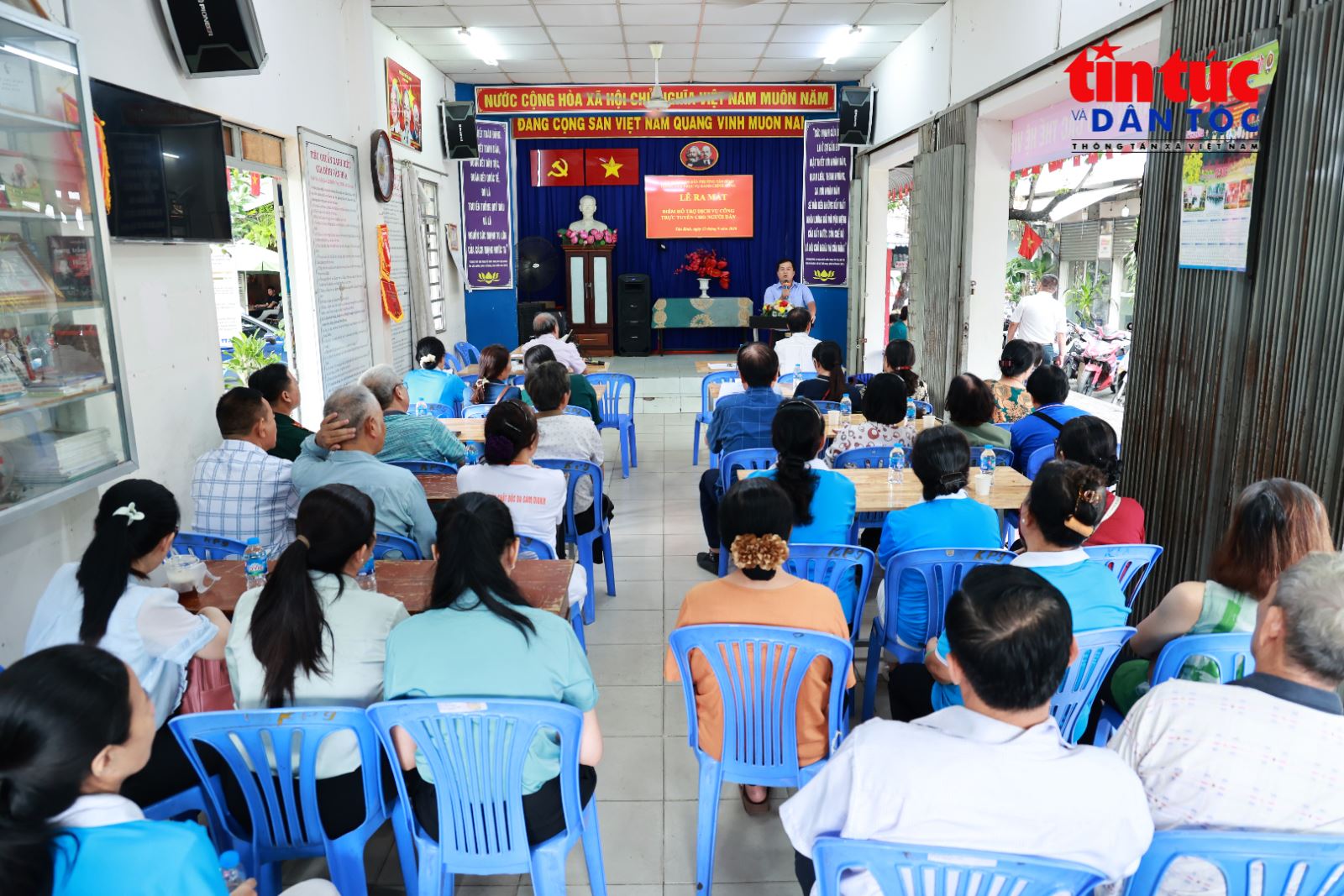 Chú thích ảnh