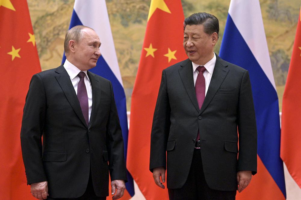 Quan hệ Nga-Trung: Quan hệ Nga-Trung đang ngày càng được tăng cường và sâu rộng, đặc biệt trong lĩnh vực kinh tế. Những thỏa thuận triển khai giữa hai nước đang tạo ra nhiều cơ hội hợp tác mới, đem lại lợi ích to lớn cho cả hai bên.