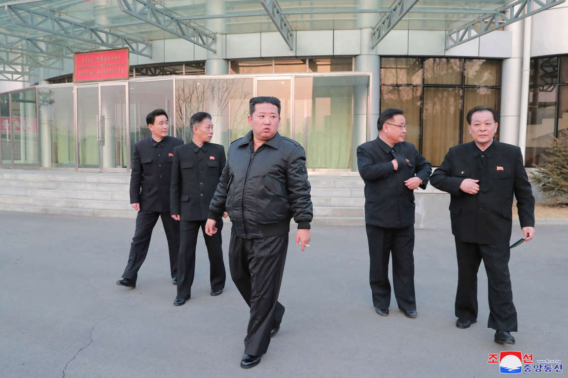 Chủ tịch Triều Tiên Kim Jong-un tuyên bố sẽ phóng thêm vệ tinh giám sát